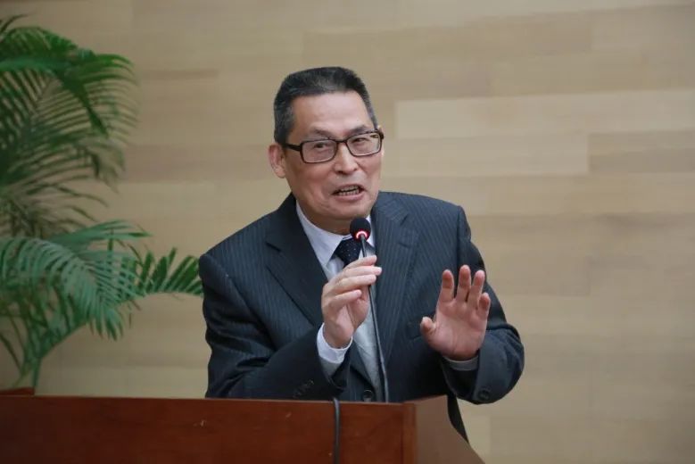 说明: 说明: 图片